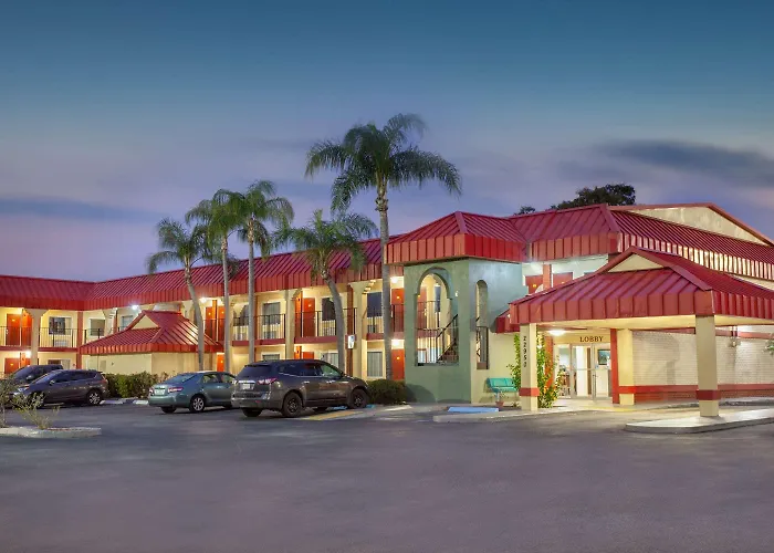 Super 8 By Wyndham Clearwater/Us Hwy 19 N Motel